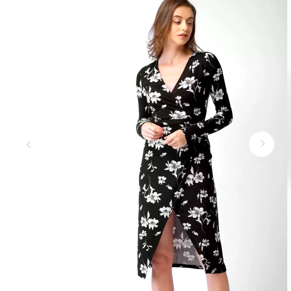 FOREVER 21 FLORAL WRAP DRESS WOMENS M BLACK WHITE LONG SLEEVE V-NECK STRETCH TIE